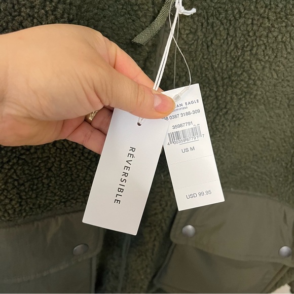 💚 American Eagle Reversible Sherpa Bomber Jacket Sz M | Olive Green Plaid Puffer - Picture 3 of 8